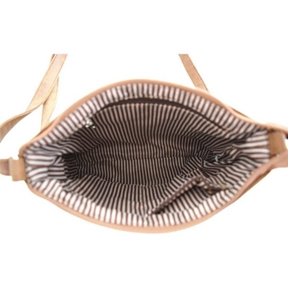 🆕COUNTRY Western Cowgirl Style Fringe Leather Cross Body Concealed Carry Purse - Picture 3 of 6